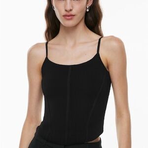 Aritzia sculpted black tank top m nwt